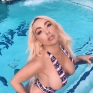 Kylie Kingston pornstar