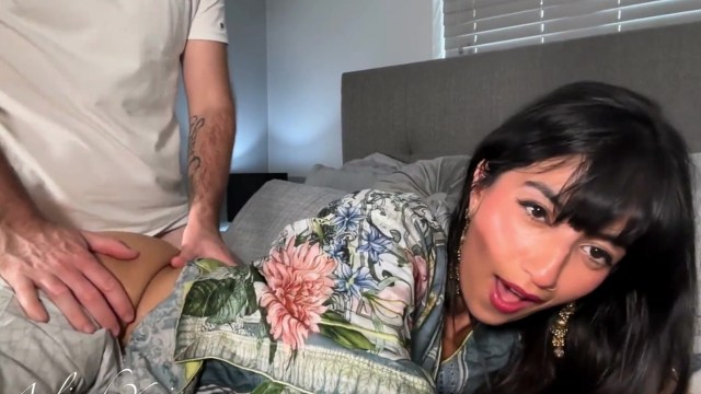 Pakistani Bhabi Aaliyah Yasin in Shalwar Kameez Gets Fucked from behind by White dick